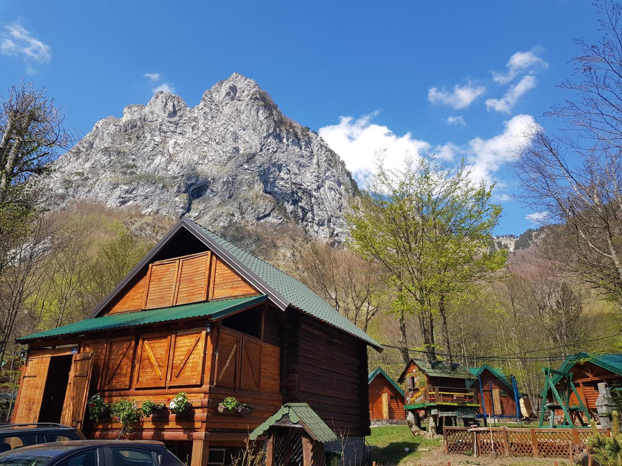 Bungalows Prokletije Gusinje Zewnętrze zdjęcie