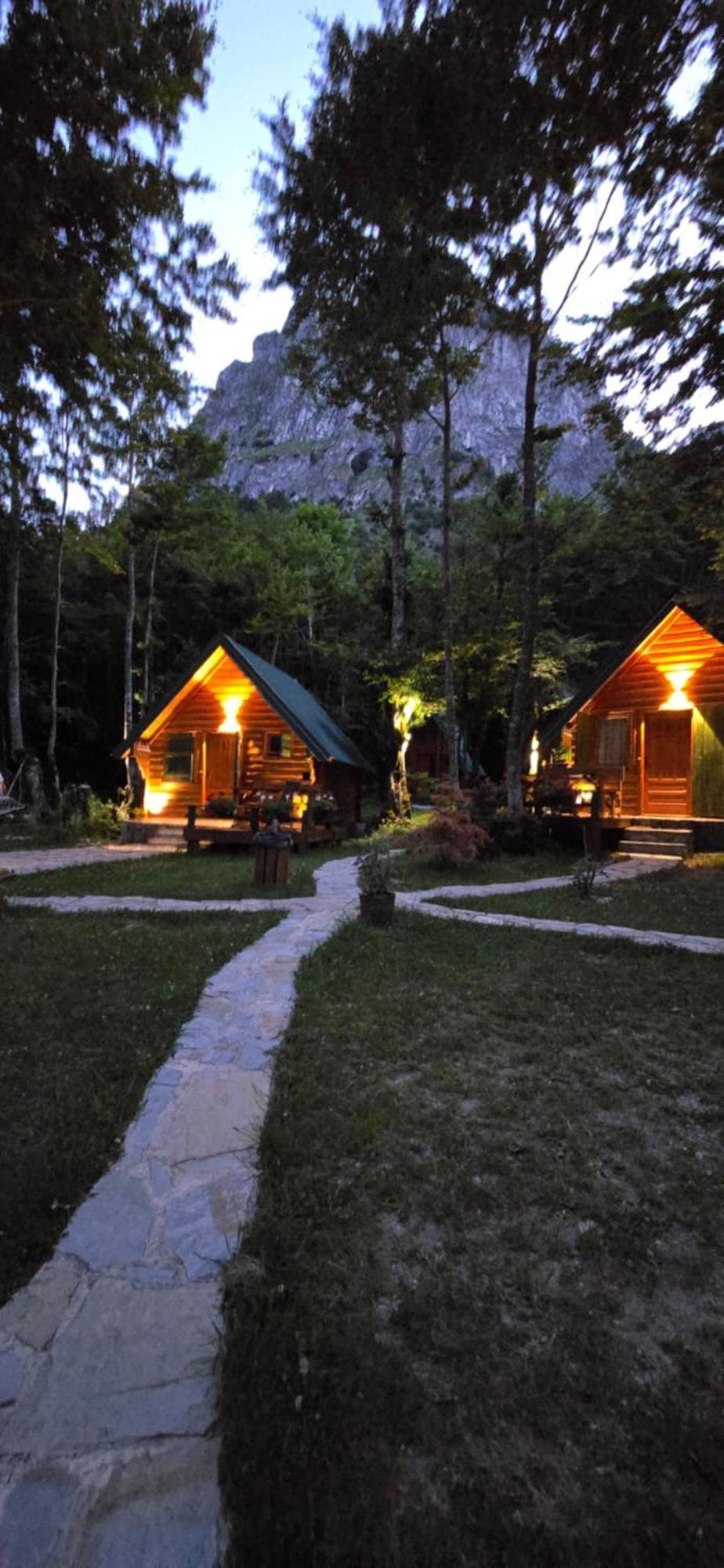 Bungalows Prokletije Gusinje Zewnętrze zdjęcie